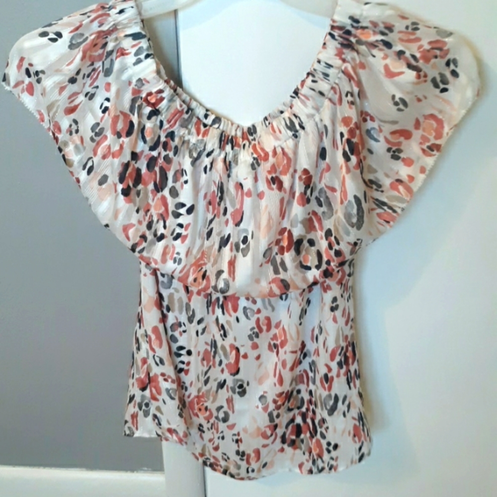 White House Black Market Floral Off the Shouder Top Size 0